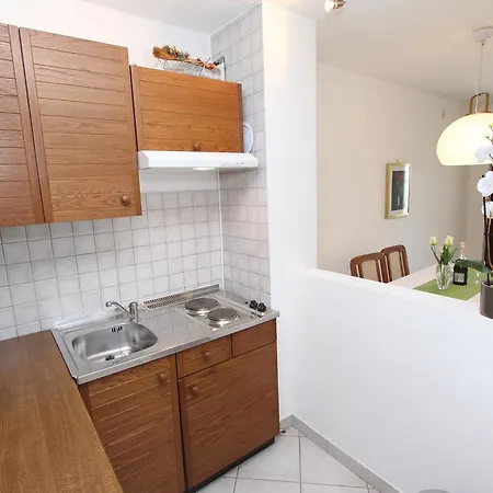 Irena Apartment