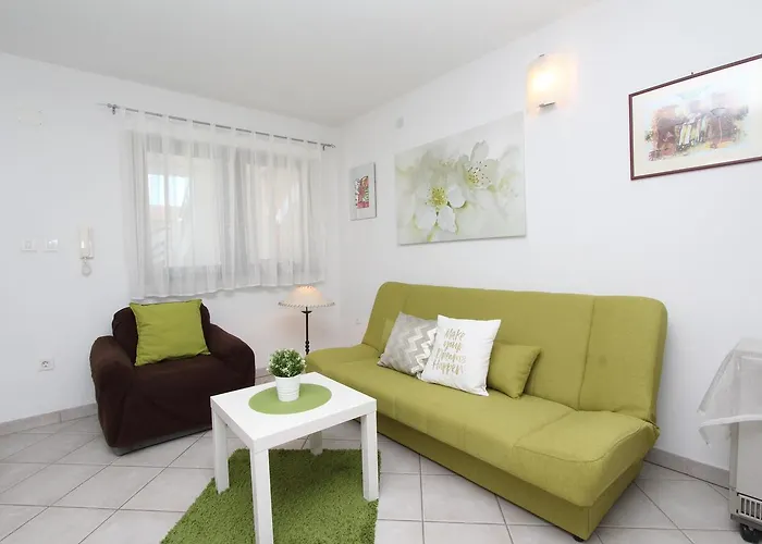 Irena Apartman Pula